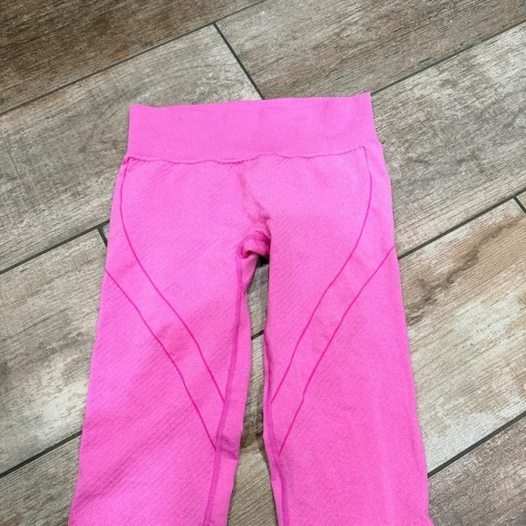 NVGTN | Hot Pink Leggings - Picture 3 of 5